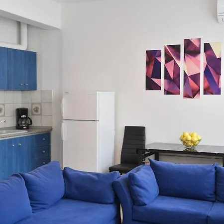 Διαμέρισμα A Modern Bright In The Center Of *